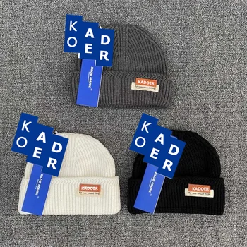 Осень и зима 2024, Южная Корея, новая маленькая кожаная шапка Kadoer, шерстяная вязаная шапка-бини, мужская и женская повседневная универсальная шапка-бини