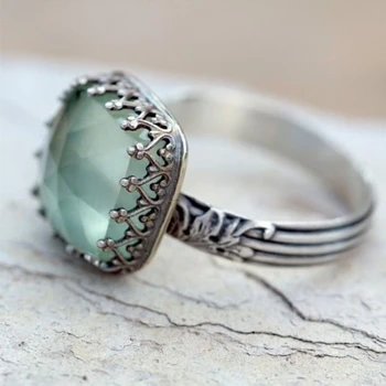 Винтажное кольцо с квадратным камнем, инкрустированное мятно-зеленым камнем для женщин, антикварные европейские и американские средневековые эстетические украшения для колец на палец
