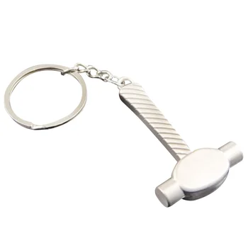 Модный креативный мини-инструмент для аппаратного обеспечения в виде полосатого молотка, брелок для ключей из цинкового сплава для автомобилей и дома (серебристый)