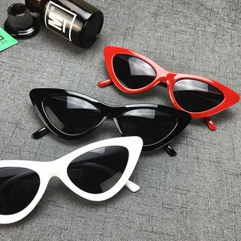 Ретро треугольные солнцезащитные очки 